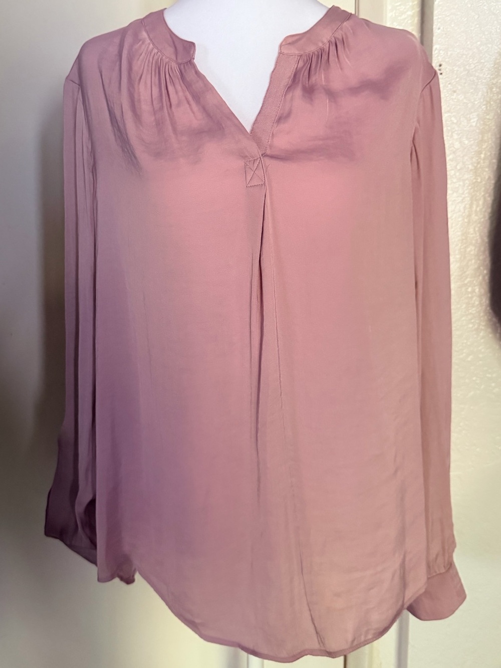 Simply Vera Vera Wang Dusty Rose Split-Neck Blouse